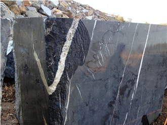 Pasha Black Marble Blocks