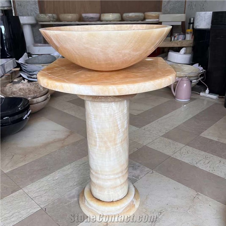 Onyx Pedestal Sink