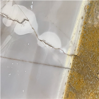 Brezza Gold Marble Tile