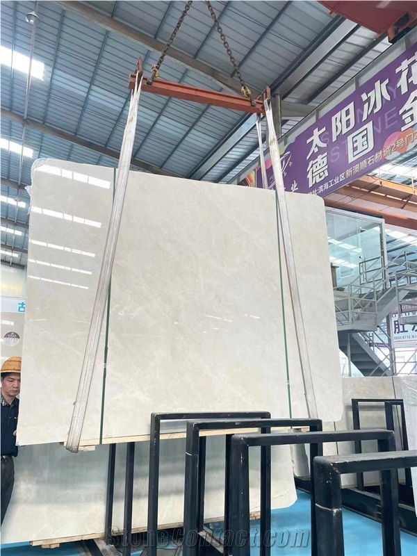 Beautiful Aran White Marble Slabs