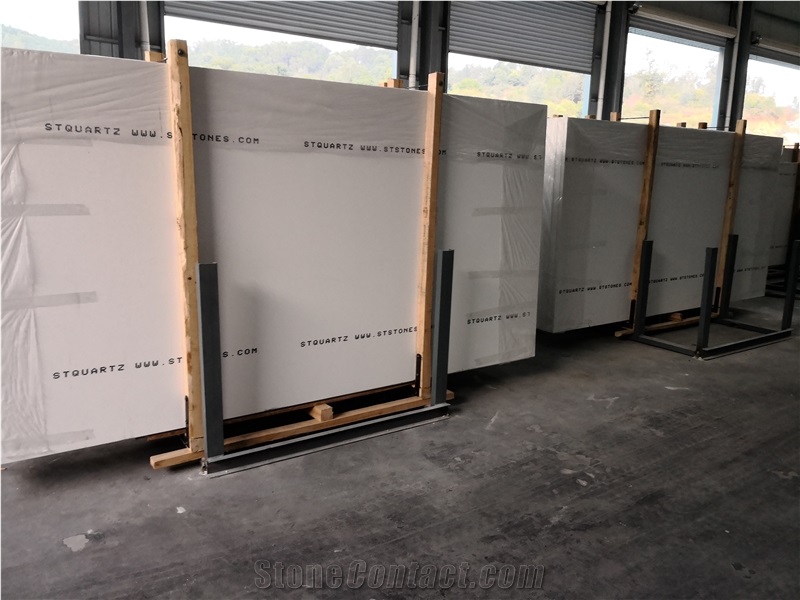Polished Calacatta White Quartz Slabs
