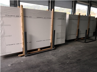 Polished Calacatta White Quartz Slabs