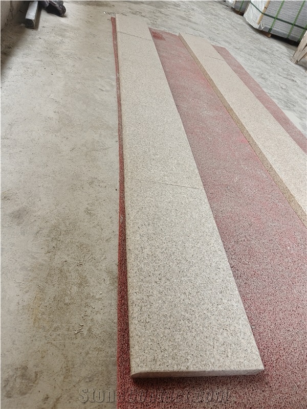 Rusty Yellow Granite Tiles