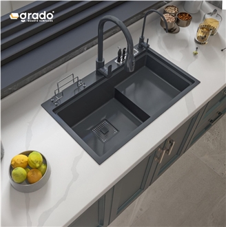 Calacatta Thunder Quartz Kitchen Counterop
