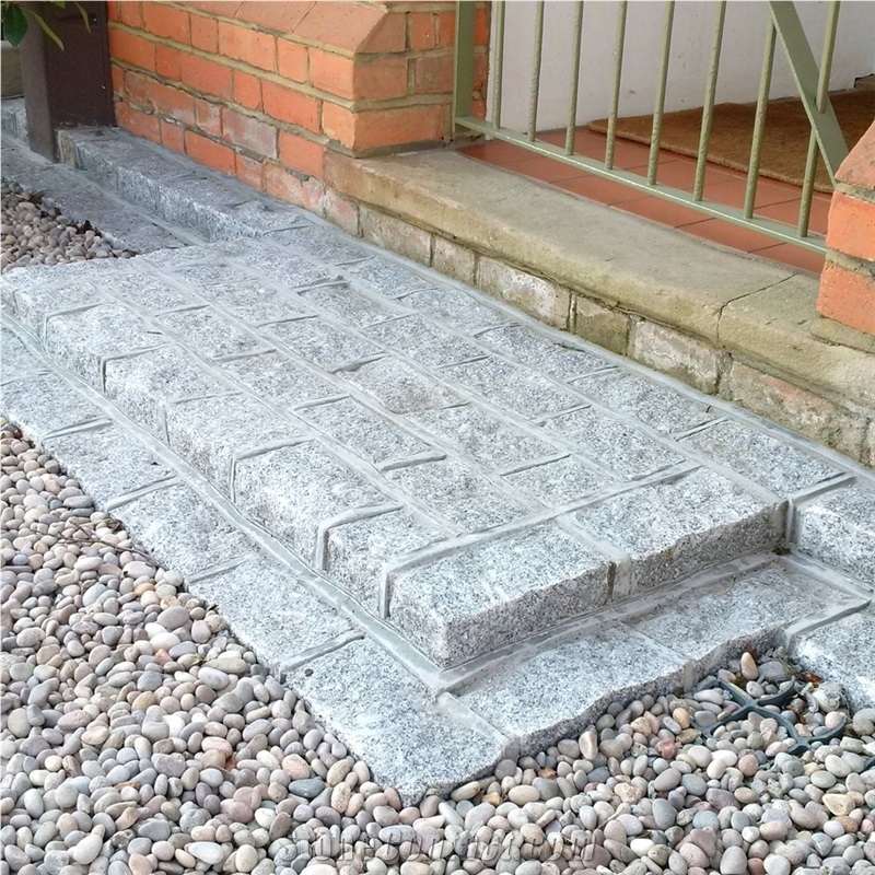 Silver Grey Granite Cobble Stone Setts