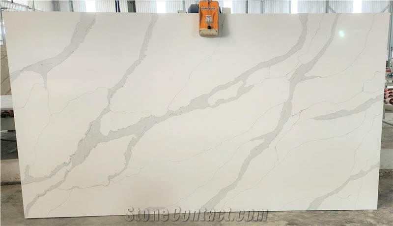 Calacatta Aura Quartz Slabs