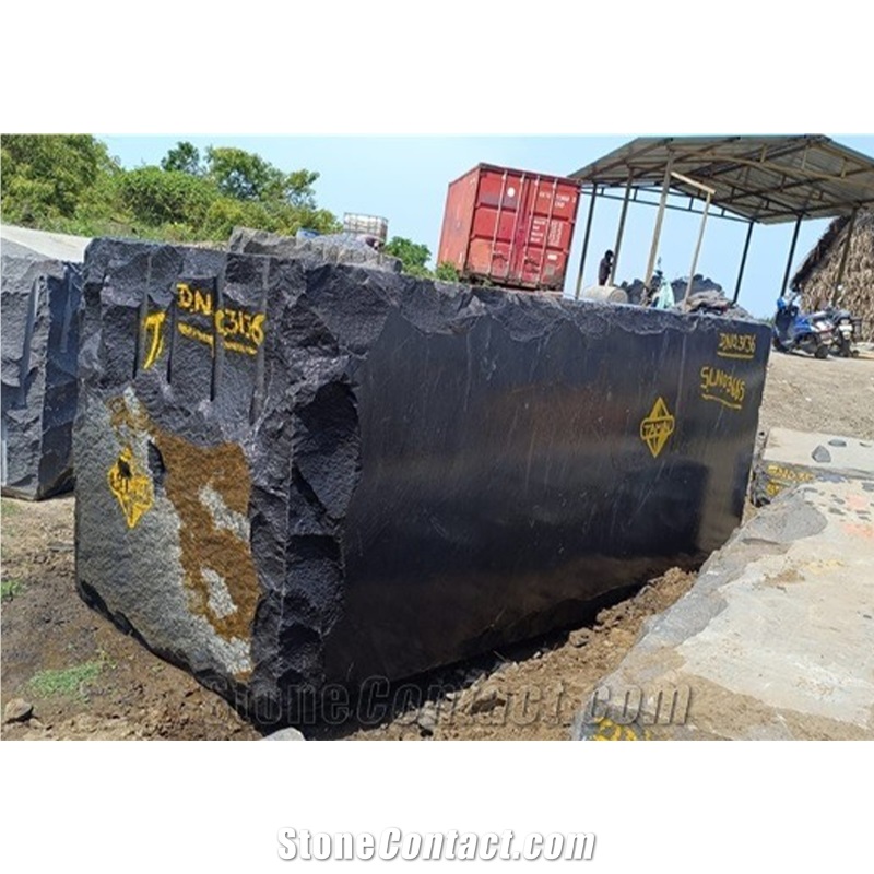 Kunnam Black Granite Blocks