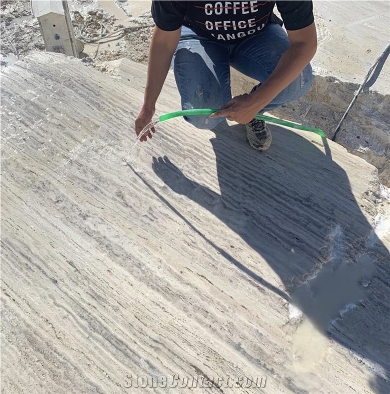 Silver Avanos Travertine Blocks