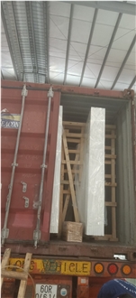 Artificial Calacatta White Quartz Stone Slab Tiles