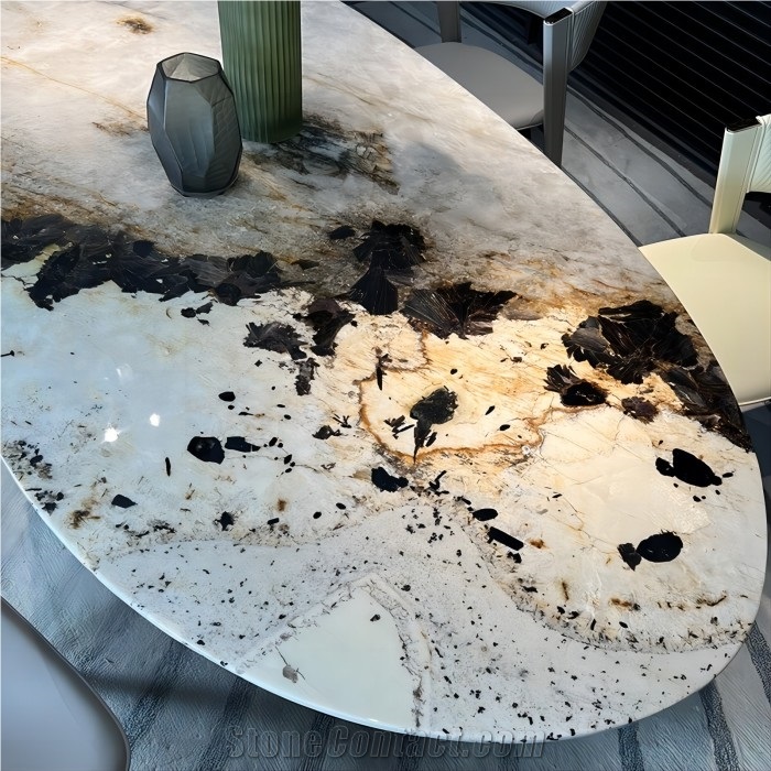 Elegant Patagonia Granite Slabs