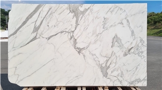 Polished Calacatta Carrara White Marble Slabs