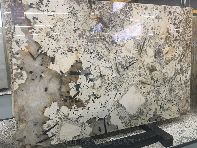 Luxury Translucent Stone Brazilian Quartzite Slabs