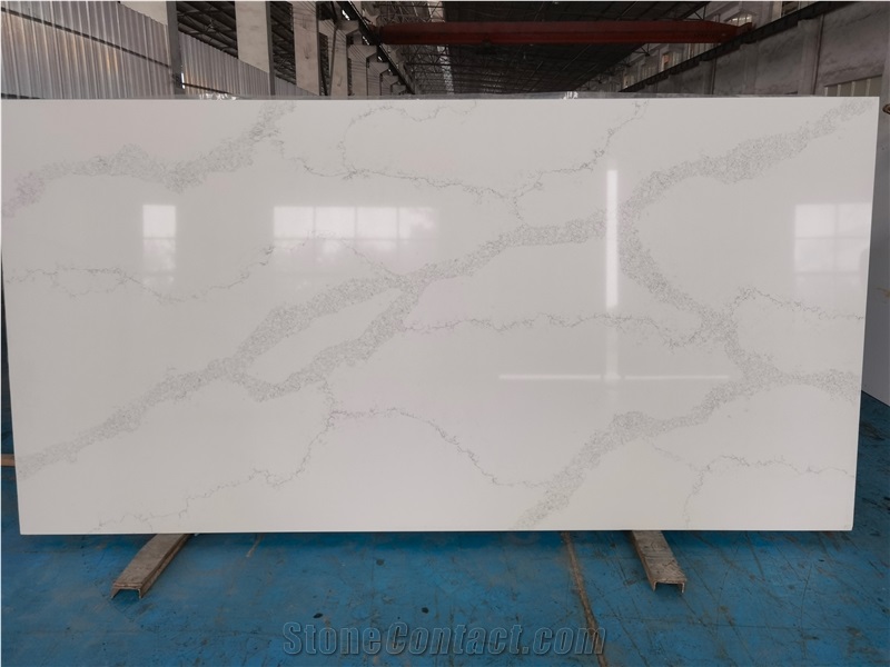 Polished Custom Premium Quality Quartz Kitchen Countertops