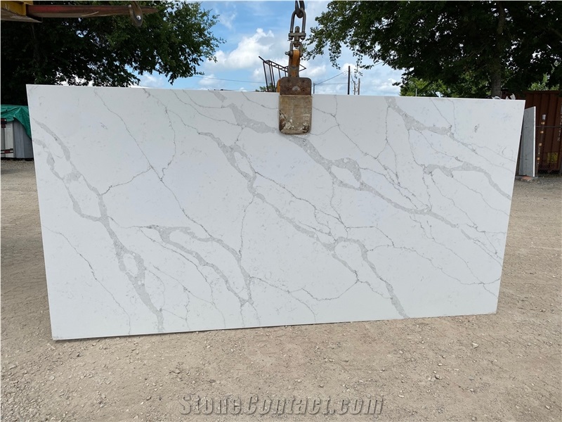 Calacatta Borghini Quartz Slabs