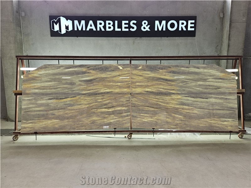 Metropolis White Marble Slabs (1795)