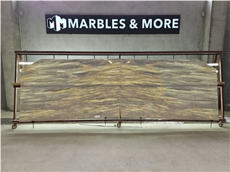 Metropolis White Marble Slabs (1795)