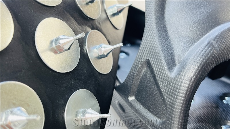 Spiked Safety Shoes For Concrete And Paint Construction