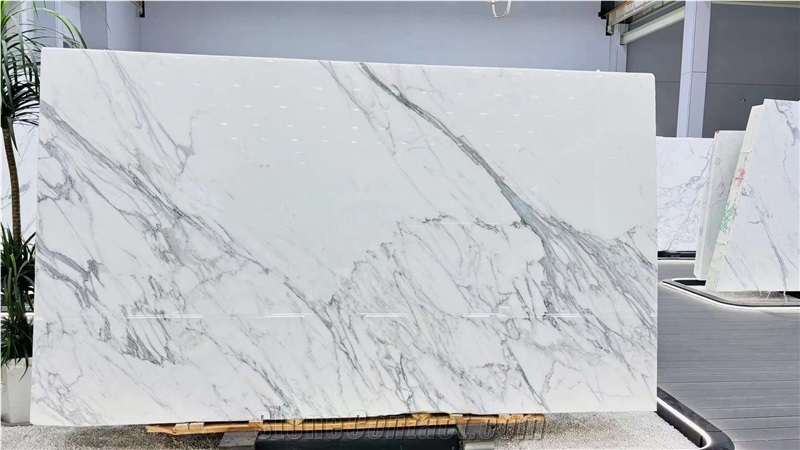 Calacatta White Marble Slab Pattern