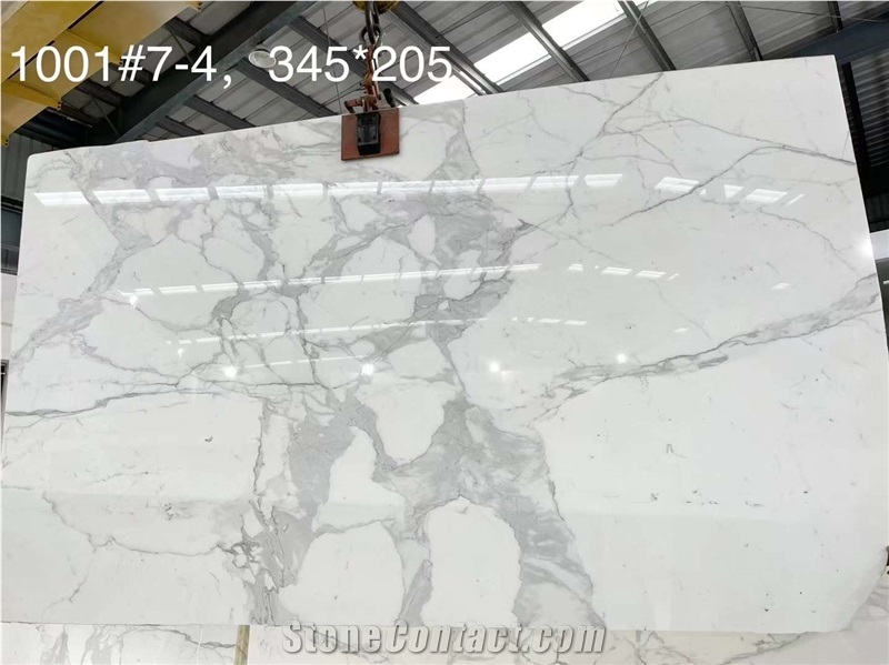 Calacatta White Marble Slab Pattern