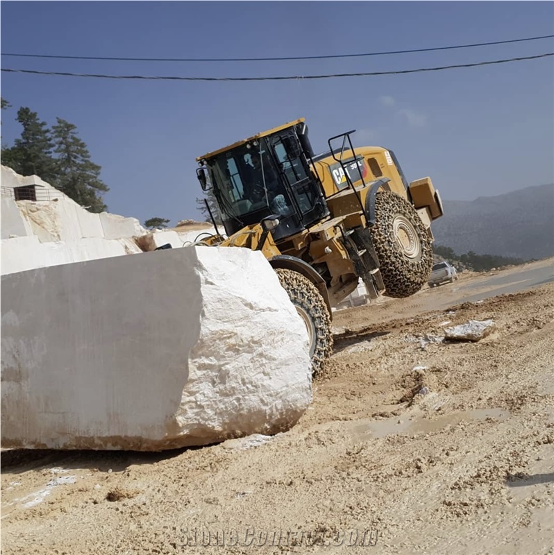 Sandian Beige Marble Quarry