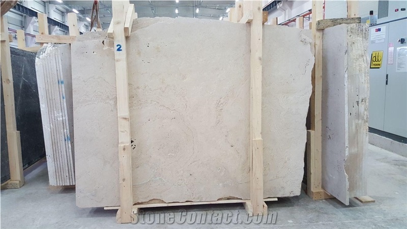 Crosscut Beige Travertine Slabs