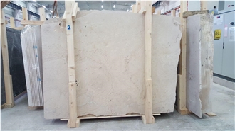 Crosscut Beige Travertine Slabs