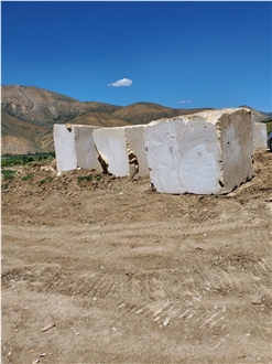 Veincut Beige Travertine Slabs