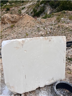 Unique Perla Limestone Blocks