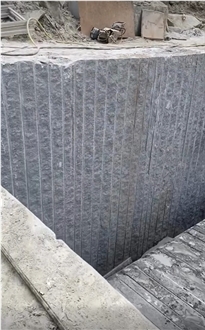 Cinza Castelo Granite Quarry