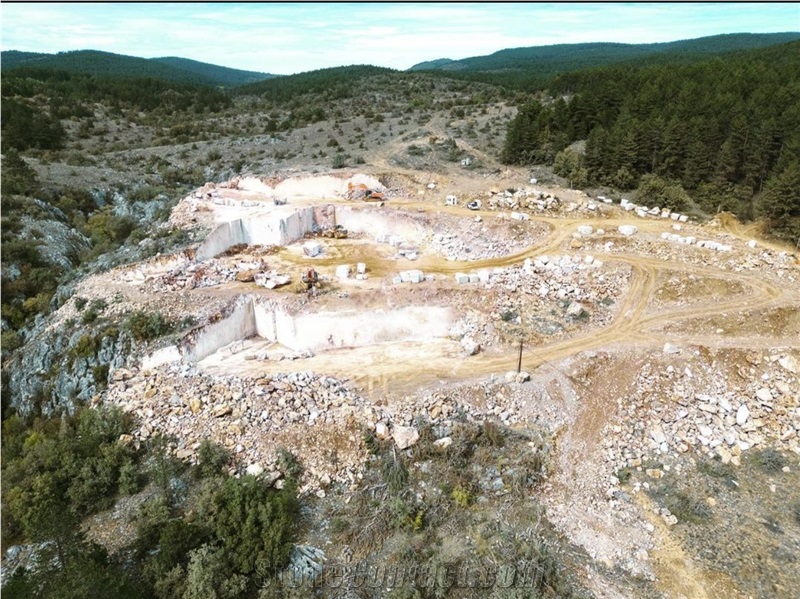 Grinette Marble - Deep Green Marble Quarry