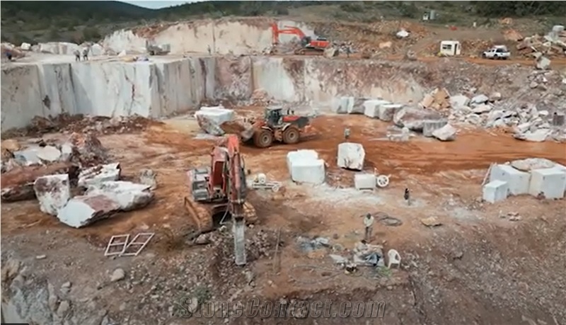 Grinette Marble - Deep Green Marble Quarry