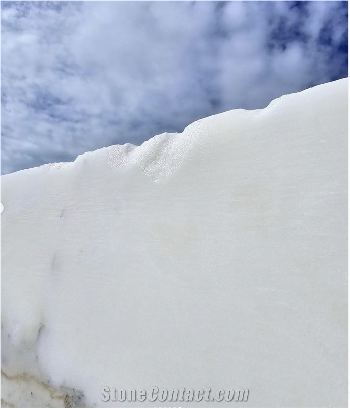 Calacatta Borghini Marble Blocks