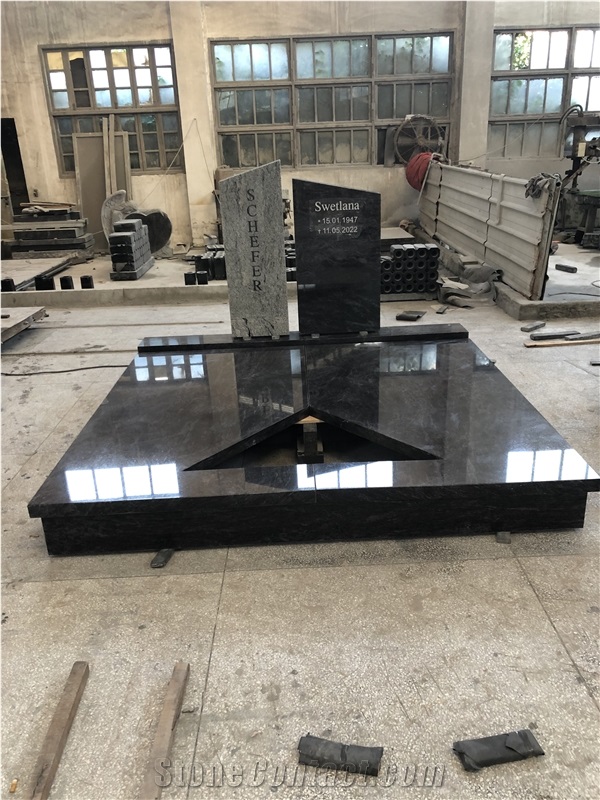 Absolute Black Granite Monument Customed Design