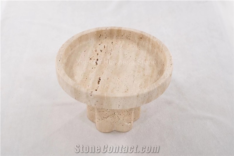 Cream-Coloured Travertine Bathroom Accessories