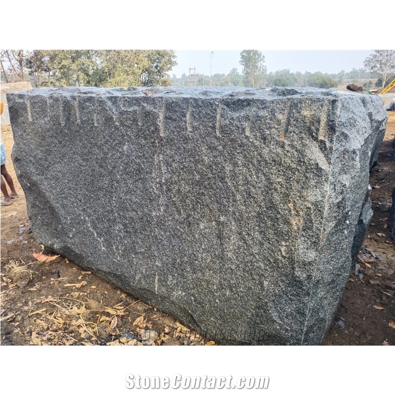 Royal Black Granite Blocks