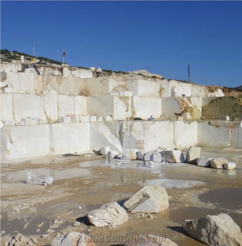 Ultraman Beige Marble - Ottoman Beige Marble Blocks