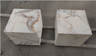 Calacatta Classic Marble Square Cafe Table