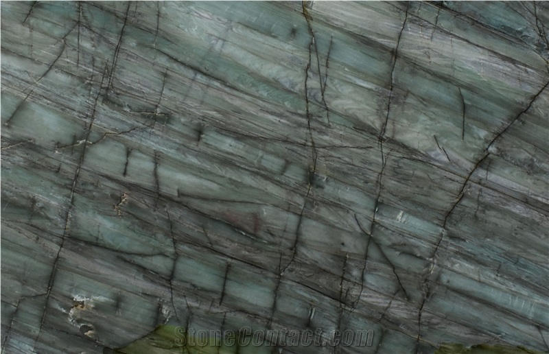 Verde Esmeralda Quartzite Slabs