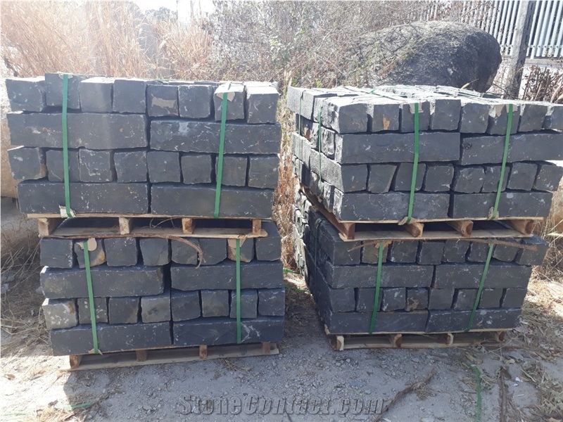 BASALT PALISADIES SPLIT Tiles From Vietnam