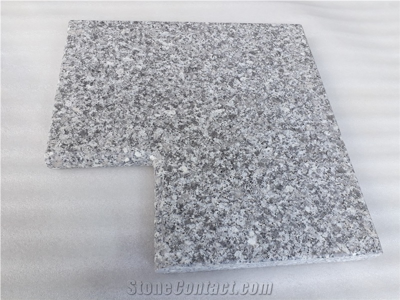 Light/Dark Grey Granite Pool Coping Bullnose