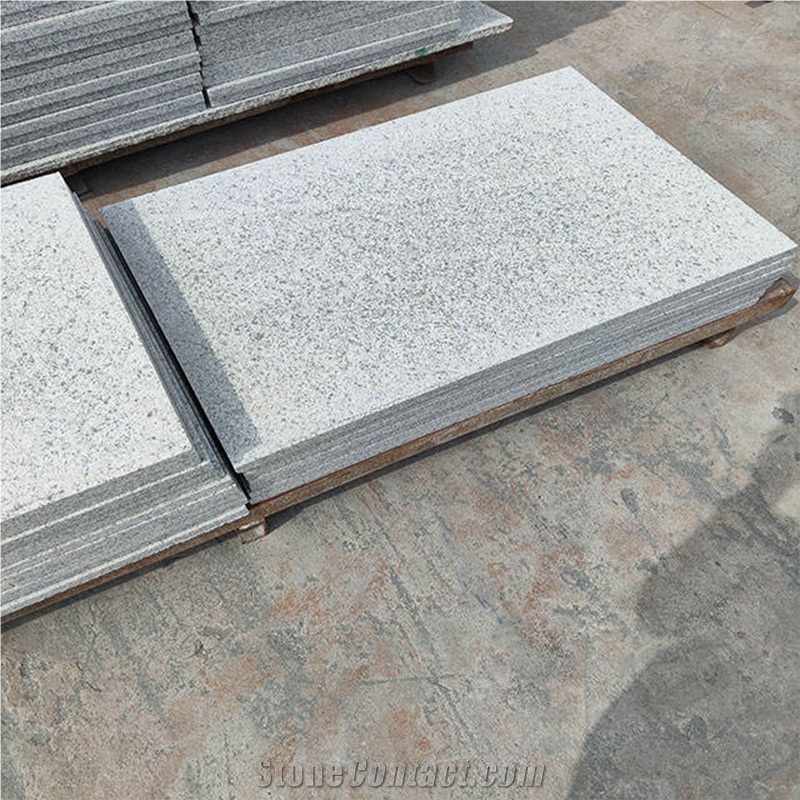Chinese G302 Granite 2Cm Thickness Flamed Paving Tiles