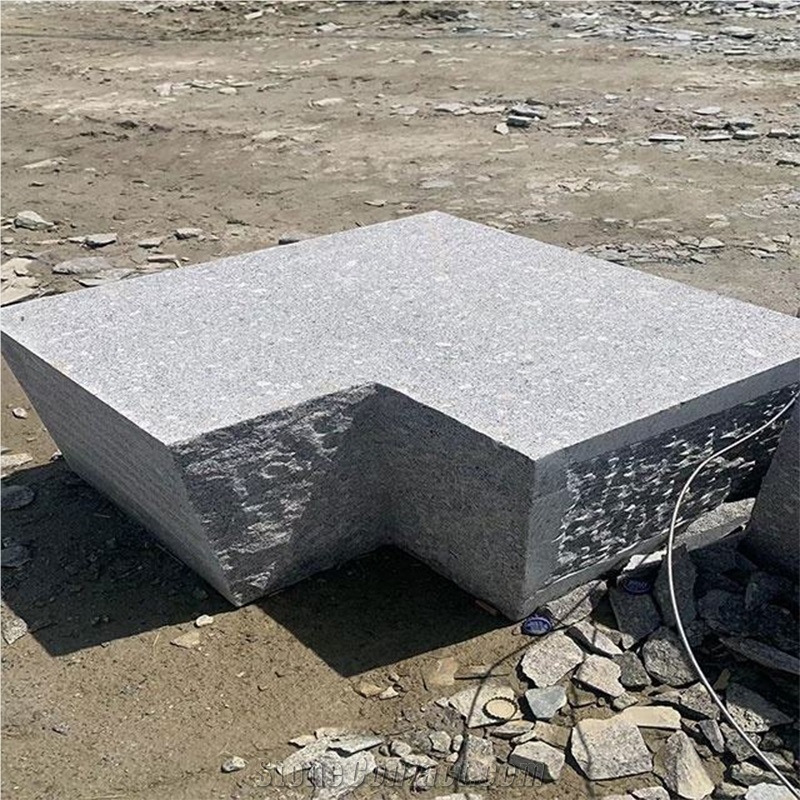 Custom Design Outdoor 40X40cm Mushroomed & Combed Granite Wall Stone