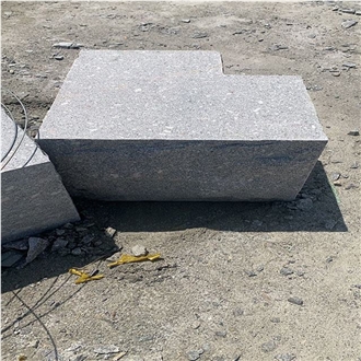 Custom Design Outdoor 40X40cm Mushroomed & Combed Granite Wall Stone
