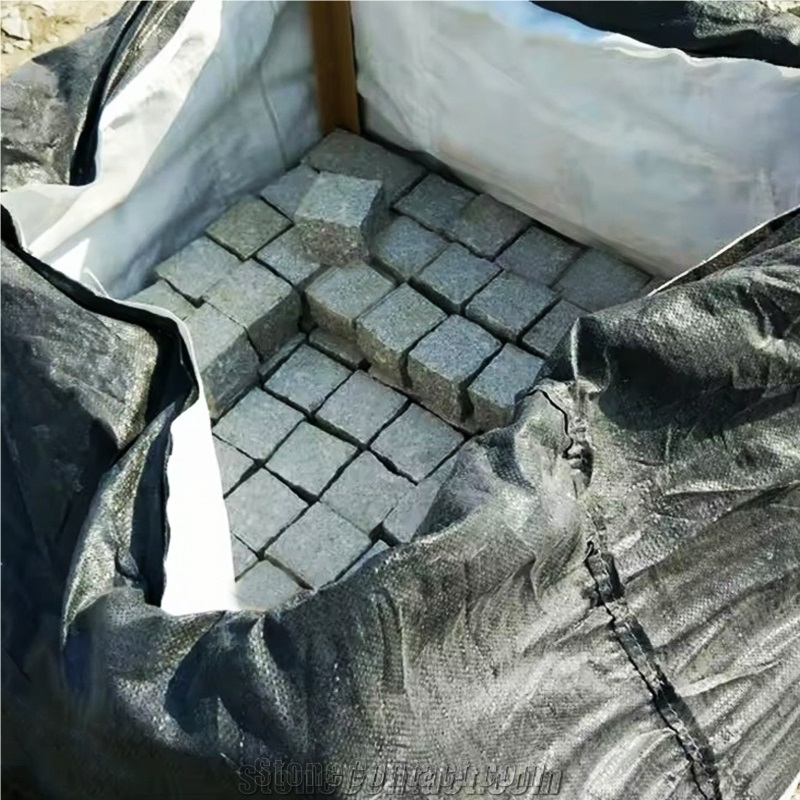 Dark Grey Granite Paving Stones Rock Surface For Sidewalks