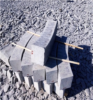 Hot Sale Customized Sizes Natural Chamfer Curved Kerbstone