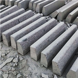 Light Grey Granite Road Paving Kerbstone For Landscaping