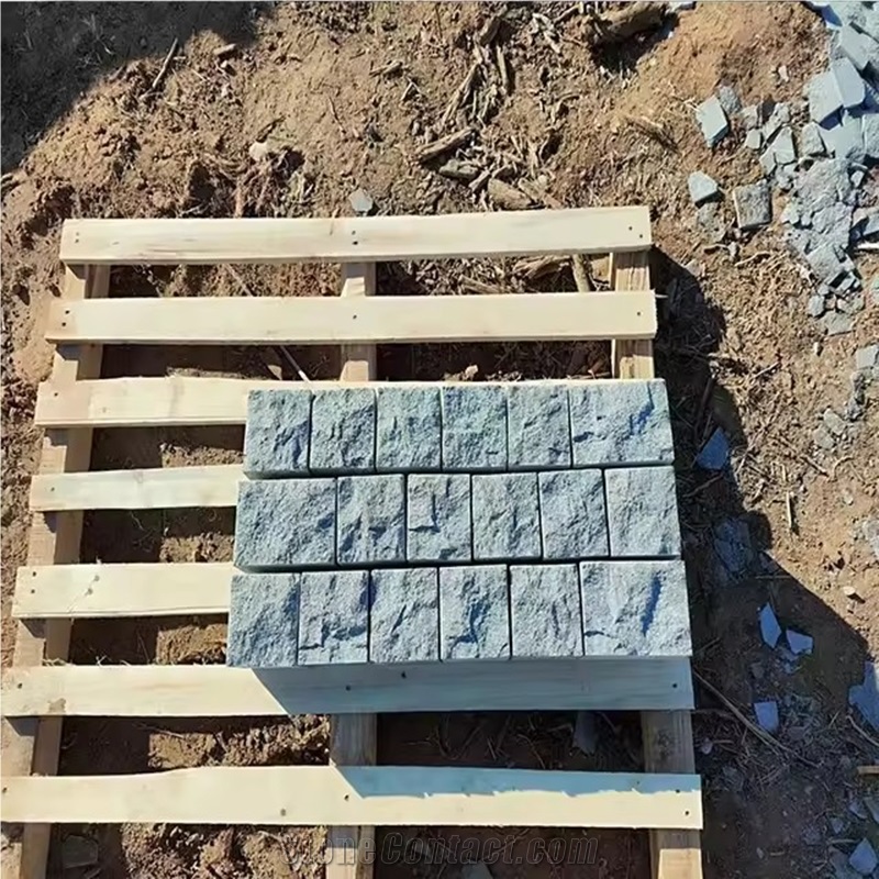Wholesale Dark Grey G654 Granite Split Surface Cobblestone