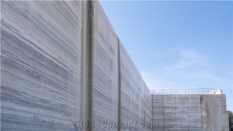 Travertino Di Rapolano - Ocean Blue Travertine Quarry