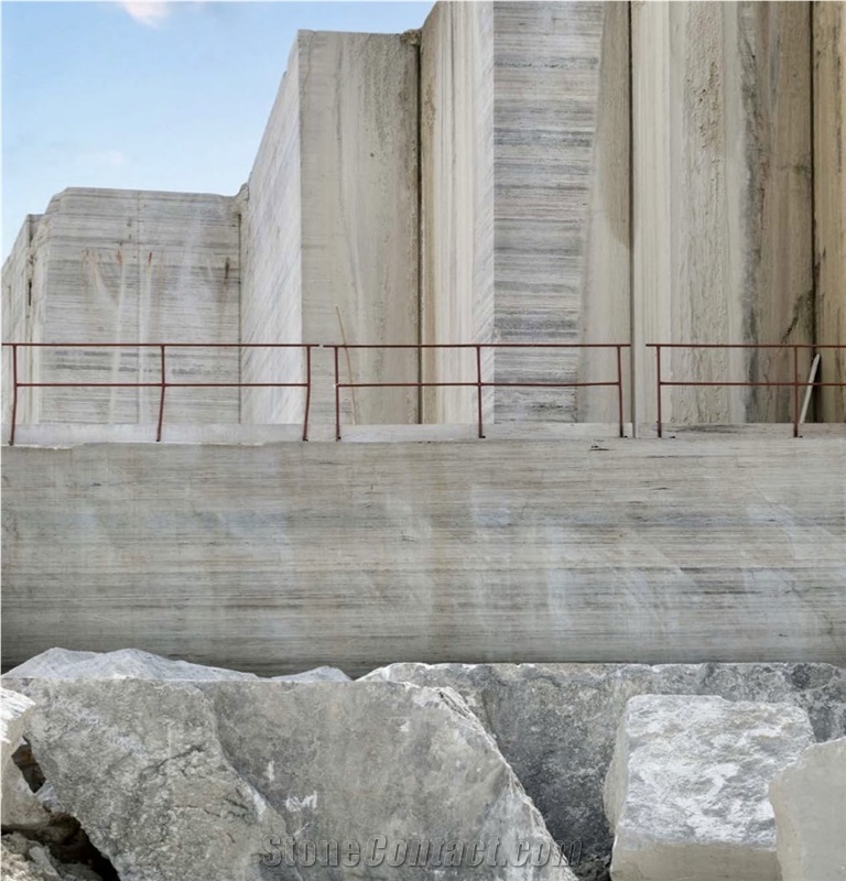 Travertino Di Rapolano - Ocean Blue Travertine Quarry