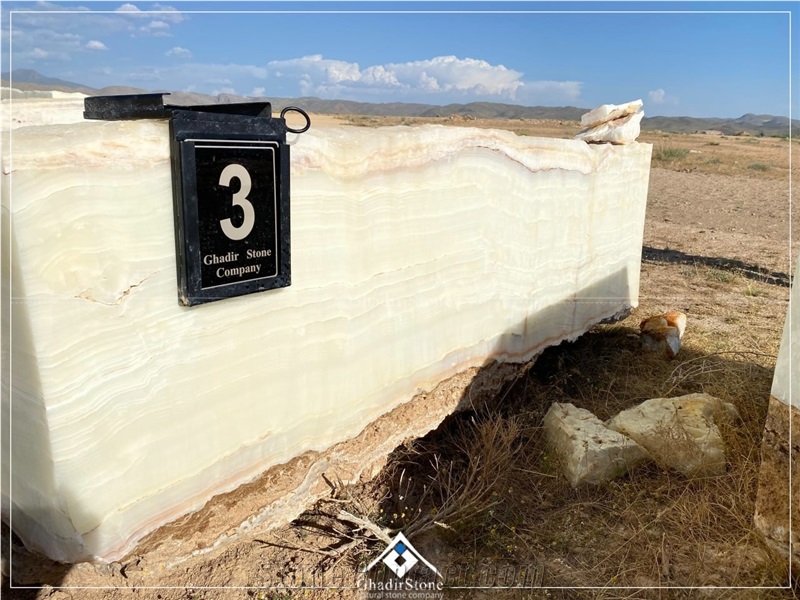 Spider White Onyx Blocks